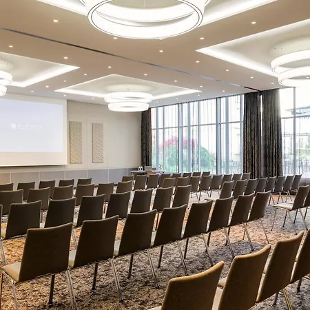 Pullman Europe 4*